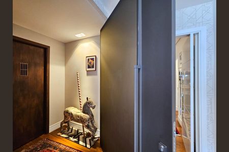 Apartamento à venda com 226m², 4 quartos e 2 vagas Apartamento à venda com 226m², 4 quartos e 2 vagasFoto 19