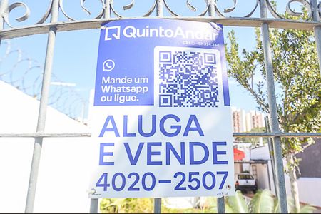 Casa à venda com 400m², 2 quartos e 8 vagas Casa à venda com 400m², 2 quartos e 8 vagasPlaca