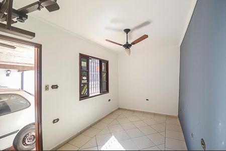 Casa à venda com 400m², 2 quartos e 8 vagas Casa à venda com 400m², 2 quartos e 8 vagasQuarto 2