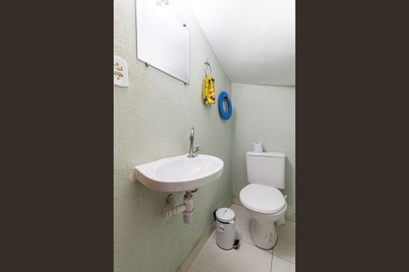 Casa de condomínio para alugar com 70m², 2 quartos e 1 vagaLavabo