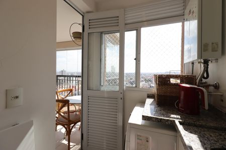 Apartamento à venda com 64m², 2 quartos e 1 vagaÁrea de Serviço