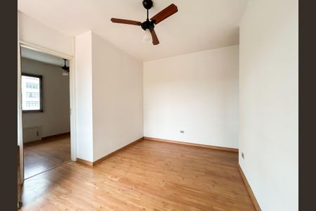 Apartamento à venda com 32m², 1 quarto e 1 vagaSala