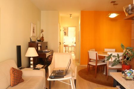 Apartamento à venda com 170m², 3 quartos e 2 vagasSala