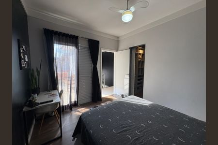 Casa à venda com 318m², 4 quartos e 3 vagasSuíte 1