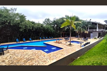 Casa à venda com 318m², 4 quartos e 3 vagasÁrea comum - Piscina