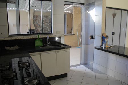 Casa de condomínio à venda com 184m², 3 quartos e 3 vagasCozinha