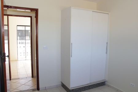 Casa de condomínio à venda com 184m², 3 quartos e 3 vagasQuarto 2