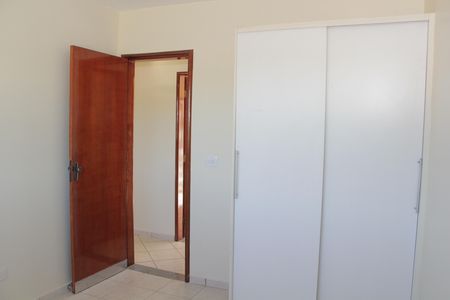 Casa de condomínio à venda com 184m², 3 quartos e 3 vagasQuarto 2