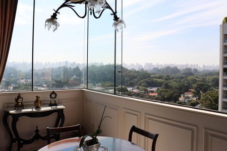 Apartamento à venda com 216m², 2 quartos e 3 vagasSala 2