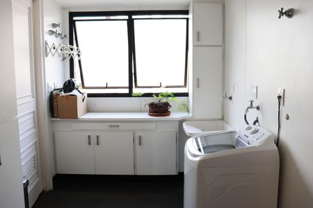 Apartamento à venda com 216m², 2 quartos e 3 vagasÁrea de Serviço