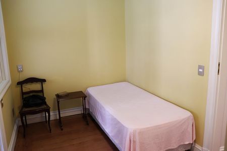 Apartamento à venda com 216m², 2 quartos e 3 vagasQuarto de Serviço