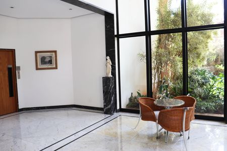 Apartamento à venda com 216m², 2 quartos e 3 vagasHall de entrada