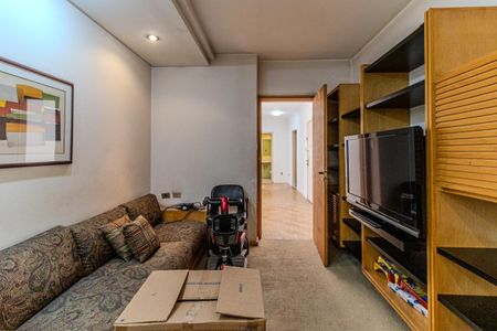 Apartamento à venda com 243m², 4 quartos e 2 vagasSala de TV