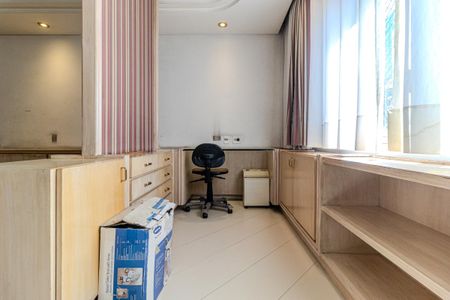 Apartamento à venda com 243m², 4 quartos e 2 vagasSuíte 1
