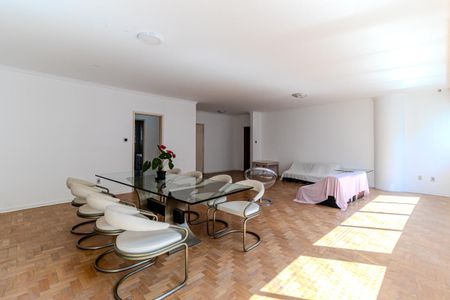 Apartamento à venda com 243m², 4 quartos e 2 vagasSala