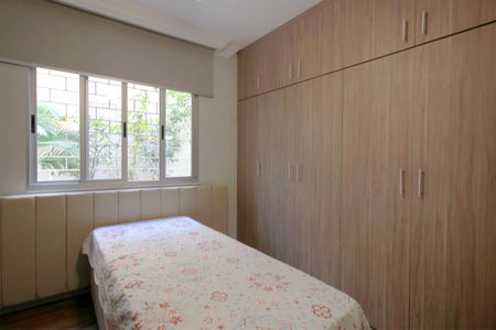 Apartamento à venda com 300m², 4 quartos e 2 vagasQuarto 1