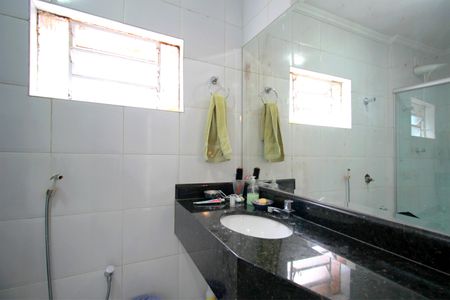 Apartamento à venda com 300m², 4 quartos e 2 vagasBanheiro de serviço