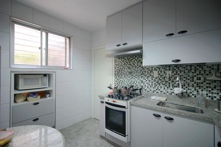 Apartamento à venda com 300m², 4 quartos e 2 vagasCozinha