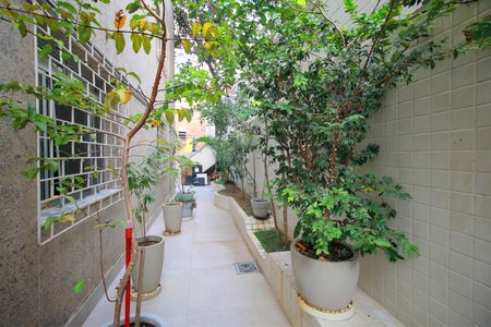 Apartamento à venda com 300m², 4 quartos e 2 vagasVaranda lateral