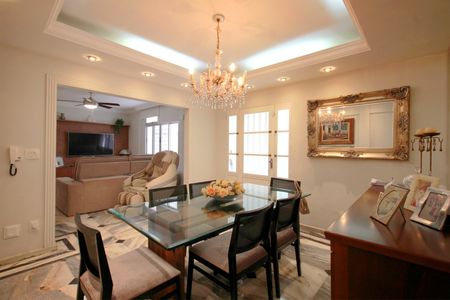 Apartamento à venda com 300m², 4 quartos e 2 vagasSala de Jantar