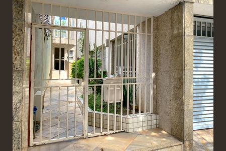 Apartamento à venda com 300m², 4 quartos e 2 vagasFachada