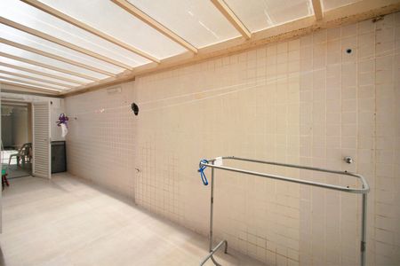 Apartamento à venda com 300m², 4 quartos e 2 vagasVaranda lateral 2