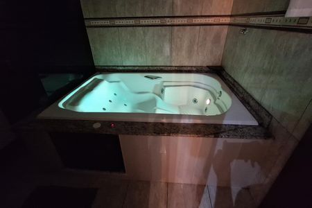 Casa para alugar com 420m², 3 quartos e 2 vagasBanheiro Suíte