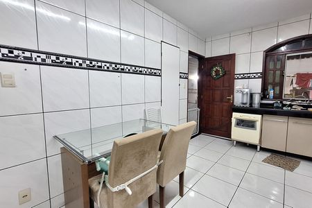 Casa para alugar com 420m², 3 quartos e 2 vagasCozinha