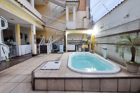 Casa para alugar com 420m², 3 quartos e 2 vagasQuintal