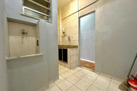 Apartamento à venda com 47m², 1 quarto e sem vaga Apartamento à venda com 47m², 1 quarto e sem vagaCozinha e Área de Serviço