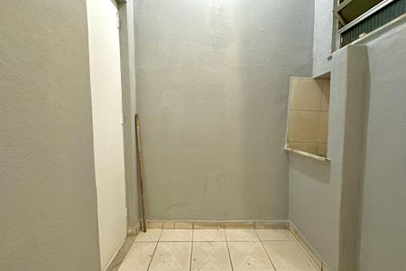 Apartamento à venda com 47m², 1 quarto e sem vaga Apartamento à venda com 47m², 1 quarto e sem vagaCozinha e Área de Serviço