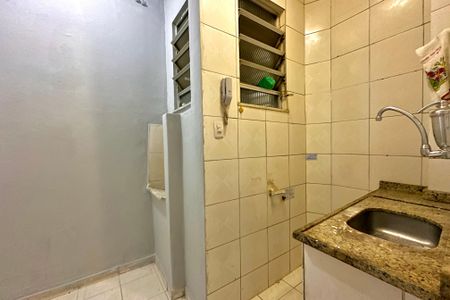 Apartamento à venda com 47m², 1 quarto e sem vaga Apartamento à venda com 47m², 1 quarto e sem vagaCozinha e Área de Serviço