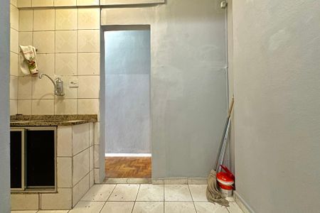 Apartamento à venda com 47m², 1 quarto e sem vaga Apartamento à venda com 47m², 1 quarto e sem vagaCozinha e Área de Serviço