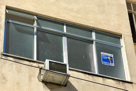 Apartamento à venda com 47m², 1 quarto e sem vaga Apartamento à venda com 47m², 1 quarto e sem vagaPlaquinha instalada