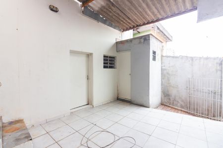 Casa para alugar com 127m², 3 quartos e sem vagaQuintal