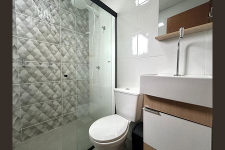 Banheiro  de apartamento para alugar com 1 quarto, 30m² em Rio Tavares, Florianópolis