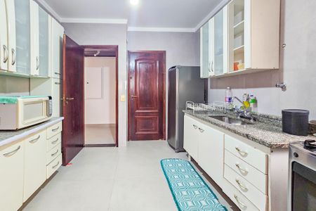 Apartamento para alugar com 236m², 3 quartos e 2 vagas Apartamento para alugar com 236m², 3 quartos e 2 vagasCozinha