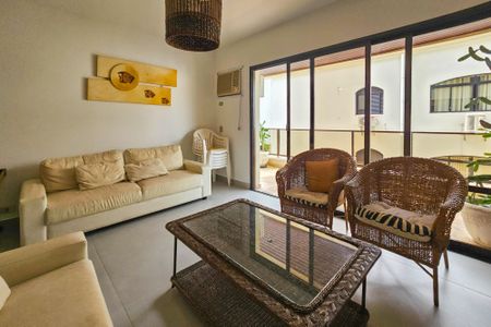 Apartamento para alugar com 236m², 3 quartos e 2 vagas Apartamento para alugar com 236m², 3 quartos e 2 vagasSala