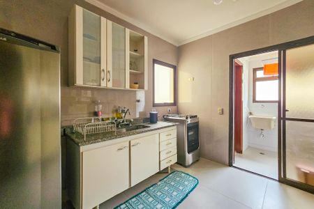 Apartamento para alugar com 236m², 3 quartos e 2 vagas Apartamento para alugar com 236m², 3 quartos e 2 vagasCozinha