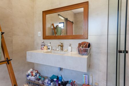 Casa de condomínio à venda com 400m², 4 quartos e 2 vagasBanheiro da Suíte