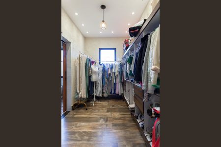 Casa de condomínio à venda com 400m², 4 quartos e 2 vagascloset suite