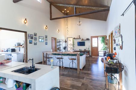 Casa de condomínio à venda com 400m², 4 quartos e 2 vagassala