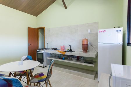 Casa de condomínio à venda com 400m², 4 quartos e 2 vagasCozinha - casa 2