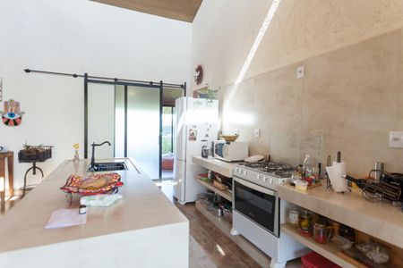 Casa de condomínio à venda com 400m², 4 quartos e 2 vagasCozinha