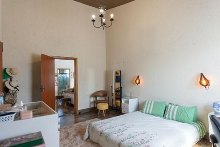 Casa de condomínio à venda com 400m², 4 quartos e 2 vagassuite