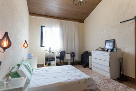 Casa de condomínio à venda com 400m², 4 quartos e 2 vagassuite