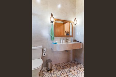 Casa de condomínio à venda com 400m², 4 quartos e 2 vagasbanheiro semi suite