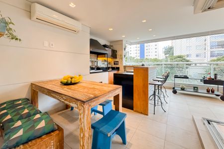 Apartamento à venda com 163m², 3 quartos e 3 vagasVaranda Sala