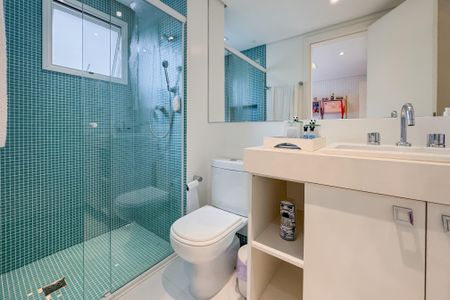 Apartamento à venda com 163m², 3 quartos e 3 vagasBanheiro da Suíte 2