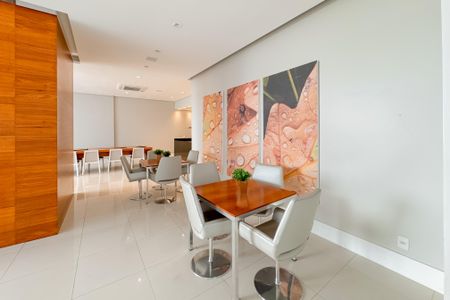 Apartamento à venda com 163m², 3 quartos e 3 vagasÁrea comum - Salão de Festas